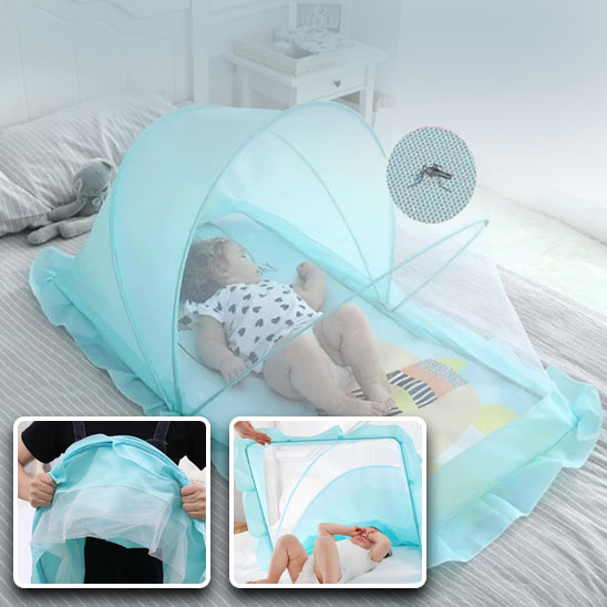 Moustiquaire lit bébé bébé dort