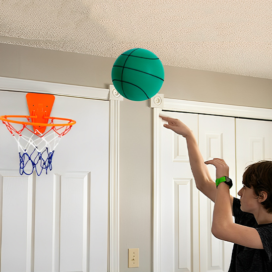 jouer au ballon basket sans réveiller tout le monde, le ballon mousse ultra silencieux avec des rebonds dignes du Basket Ball Pro
