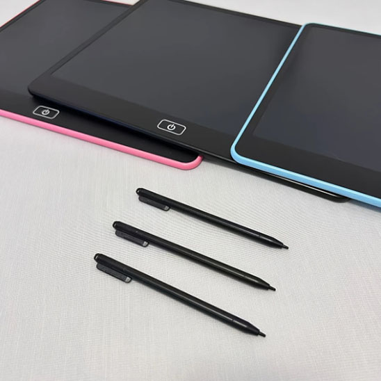 Tablette d'écriture avec grande mince et long offrand une prise ergonomique simple en 3 tailles différentes