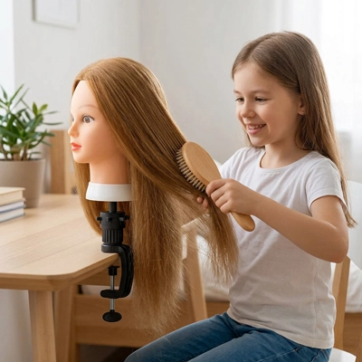 Tete a coiffer aux cheveux longs et 100% Naturels permet dêtre chauffer et teint