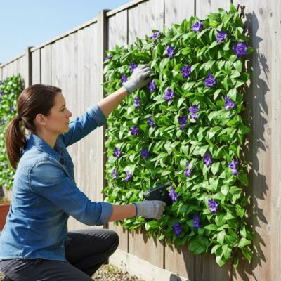 mur-vegetal-artificiel-trellis-floral-structure-autoportante